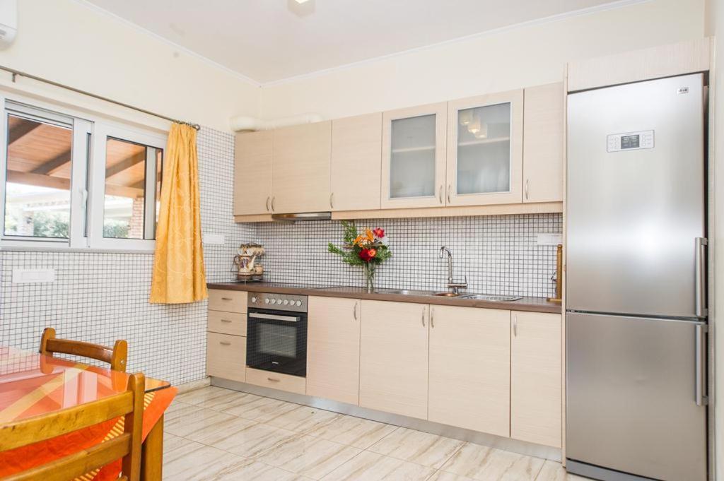 Cozy Flats In An Olive Grove By The Sandy Beach Kánalos Exteriér fotografie